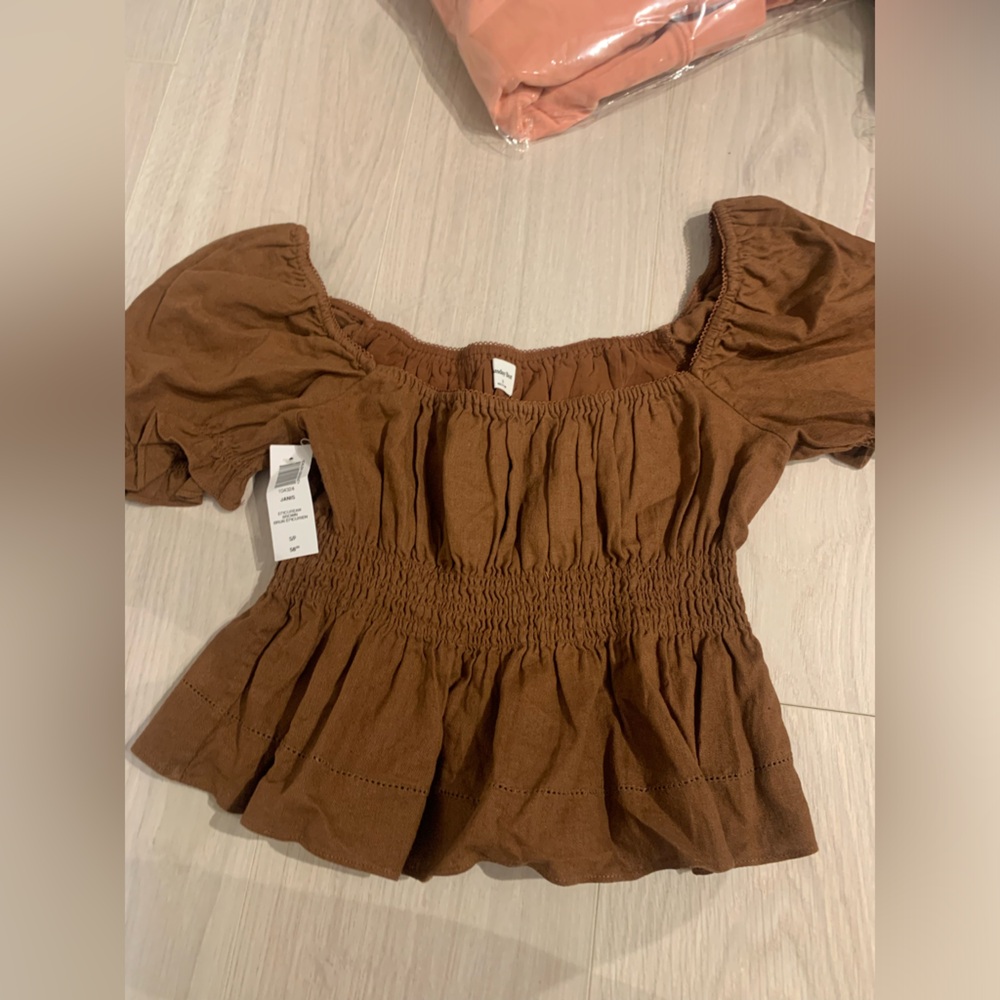 Aritzia janis Smocked Off-Shoulder Top